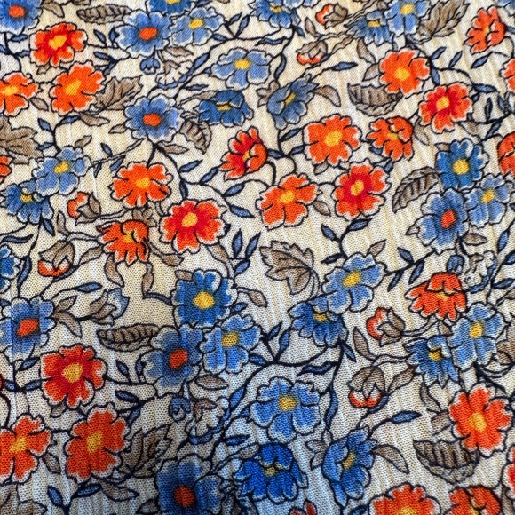 Democracy. Multicolored floral blouse. Worn once. - Picture 6 of 7